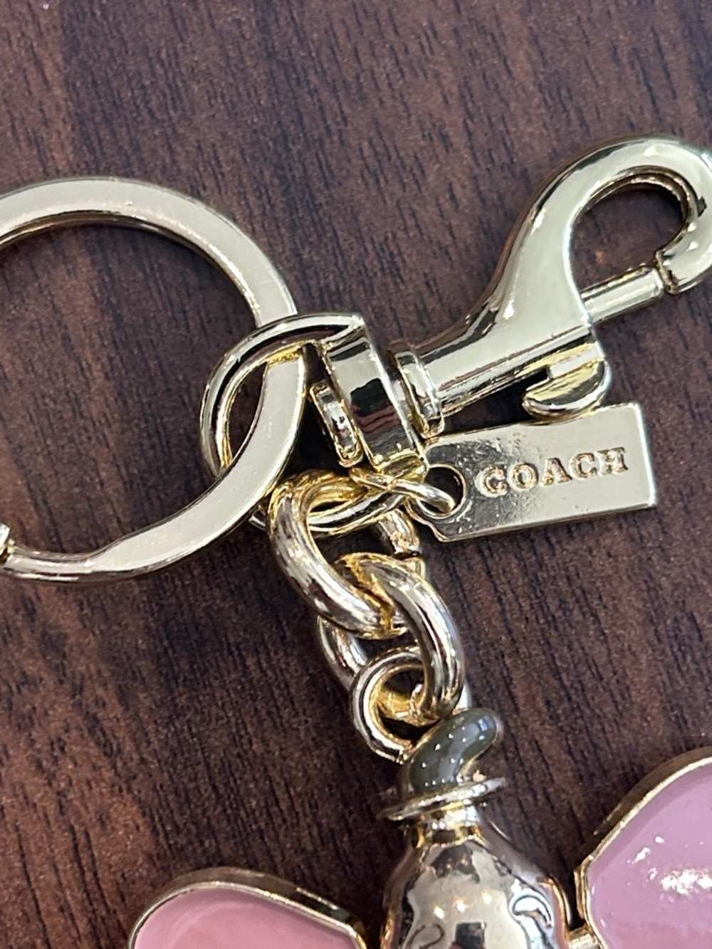 DUMBO KEY HOLDER - Picture 2 of 4